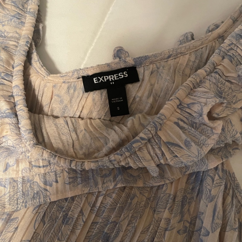 Express tank top - Picture 2 of 2